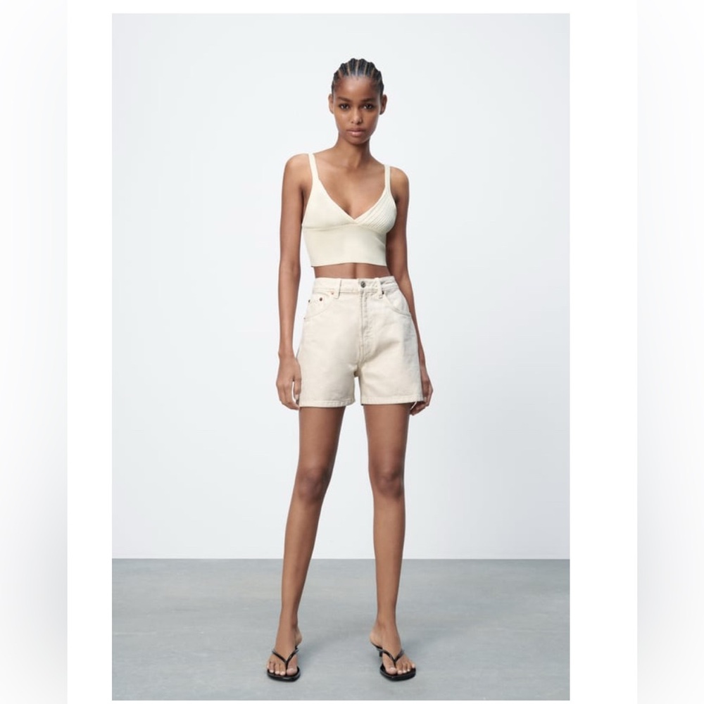 Zara shorts beige/cream barely worn! Size 26/2
